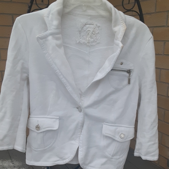 White jacket - Picture 5 of 5